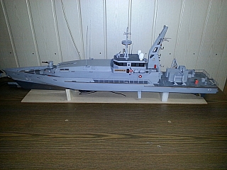 _HMAS_ARMIDALE_02.jpg
