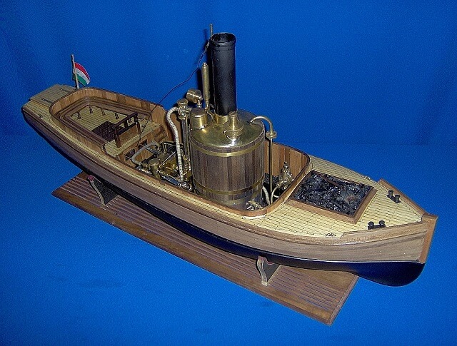 SYREN steam boat model